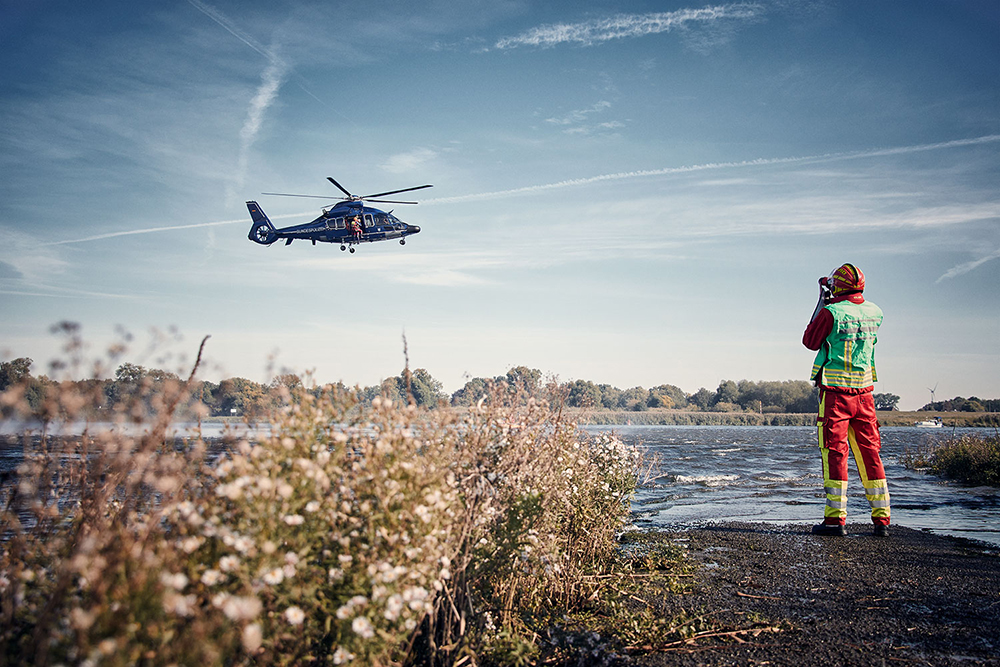 air rescue specialist watching the training operation